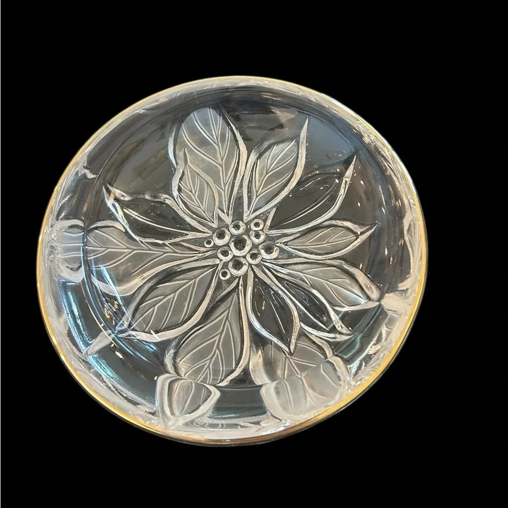 Mikasa Bowl‎ Crystal Frosted Serving Floral Poinsettia Nut Dish w/Gold Trim edge